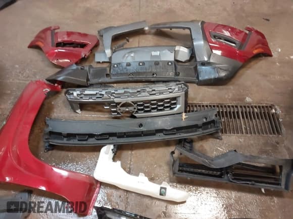 ✅ 2025 Nissan Frontier Pro-4X • VIN: 1N6ED1EK2SN608647 • Lot: 41536731. Listed on IAAI with 3,161 mi. Free auction sales archive from the USA and detailed vehicle history report at DreamBid. Image 18.