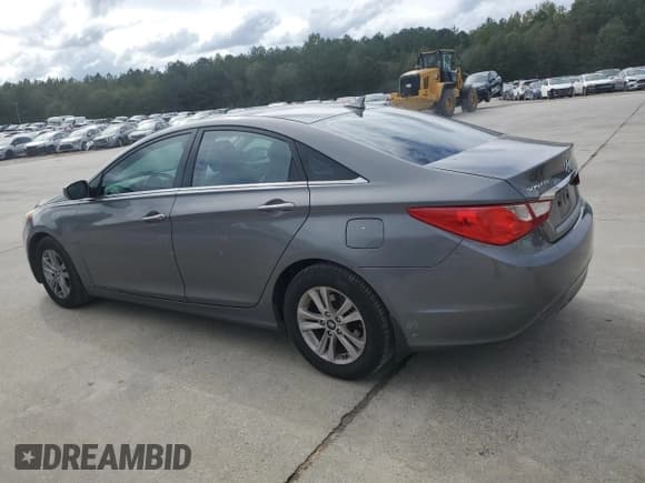 ✅ 2012 Hyundai Sonata GLS • VIN: 5NPEB4AC5CH480561 • Lot: 84977965. Listed on Copart with 204,980 mi. Free auction sales archive from the USA and detailed vehicle history report at DreamBid. Image 2.