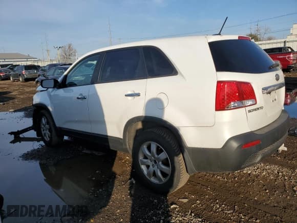 ✅ 2013 Kia Sorento LX • VIN: 5XYKT4A11DG406030 • Lot: 92887925. Listed on Copart with 160,375 mi. Free auction sales archive from the USA and detailed vehicle history report at DreamBid. Image 2.