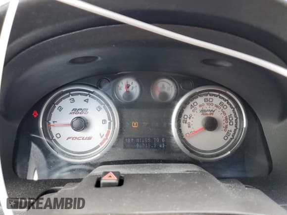 ✅ 2010 Ford Focus SE • VIN: 1FAHP3CN4AW144744 • Lot: 83990085. Wystawiony na Copart z przebiegiem 96 839 mil. Bezpłatny archiwum sprzedaży aukcyjnych z USA i szczegółowy raport historii pojazdu na DreamBid. Zdjęcie 9.