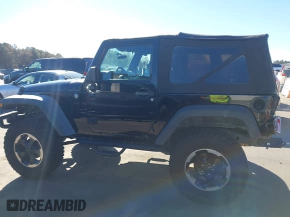 ✅ 2011 Jeep Wrangler Sport • VIN: 1J4AA2D11BL622442 • Лот: 43614254. Опубликован ранее на IAAI с пробегом 157 340 миль. Бесплатный доступ к архиву аукционных продаж из США и подробный отчёт об истории автомобиля на DreamBid. Изображение 14.