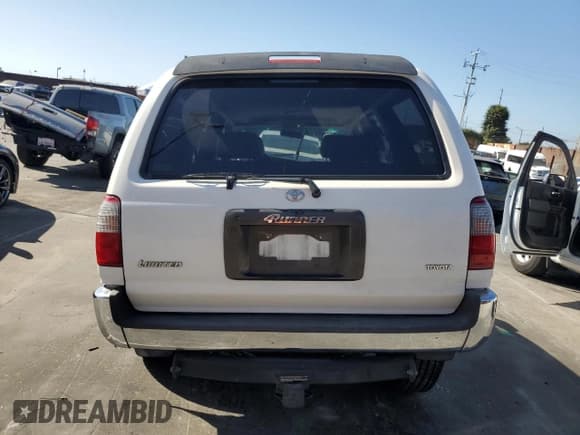 ✅ 1997 Toyota 4Runner Limited • VIN: JT3GN87R3V0054505 • Lot: 71486405. Listed on Copart with 225,900 mi. Free auction sales archive from the USA and detailed vehicle history report at DreamBid. Image 6.