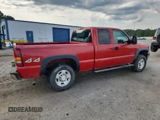 ✅ 2000 Chevrolet Silverado 2500 LS • VIN: 1GCGK29U1YE242031 • Lot: 84549485. Wystawiony na Copart z przebiegiem 234 569 mil. Bezpłatny archiwum sprzedaży aukcyjnych z USA i szczegółowy raport historii pojazdu na DreamBid. Zdjęcie 3.