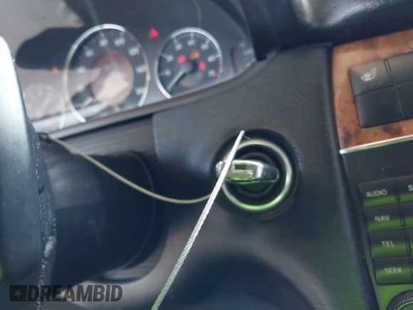 ✅ 2008 Mercedes-Benz CLK 550 • VIN: WDBTK72F58T089686 • Lot: 42295531. Wystawiony na IAAI z przebiegiem 237 733 mil. Bezpłatny archiwum sprzedaży aukcyjnych z USA i szczegółowy raport historii pojazdu na DreamBid. Zdjęcie 11.