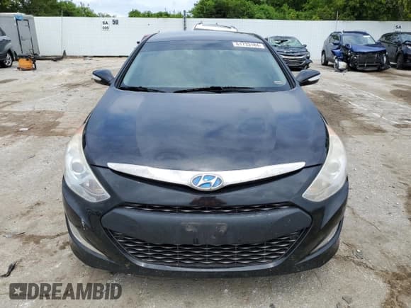 ✅ 2013 Hyundai Sonata Limited • VIN: KMHEC4A4XDA092476 • Lot: 61733184. Listed on Copart with 165,236 mi. Free auction sales archive from the USA and detailed vehicle history report at DreamBid. Image 5.