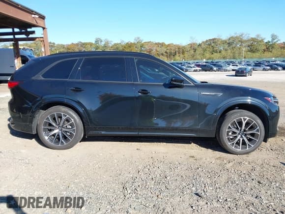 ✅ 2025 Mazda CX-70 S Premium • VIN: JM3KJDHCXS1111882 • Lot: 43529251. Listed on IAAI with 20,711 mi. Free auction sales archive from the USA and detailed vehicle history report at DreamBid. Image 14.