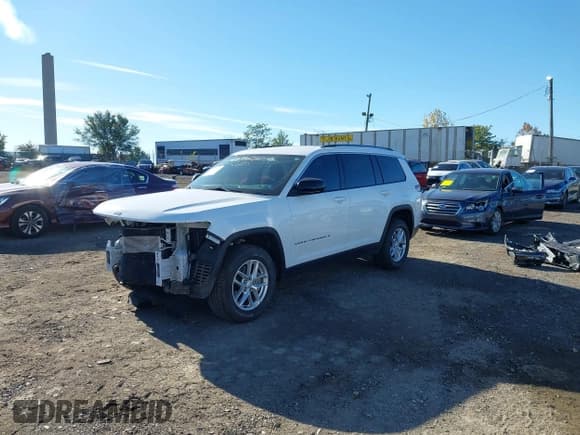 ✅ 2022 Jeep Grand Cherokee Altitude • VIN: 1C4RJKAG3N8624671 • Лот: 43494559. Опубликован ранее на IAAI с пробегом 42 202 миль. Бесплатный доступ к архиву аукционных продаж из США и подробный отчёт об истории автомобиля на DreamBid. Изображение 2.