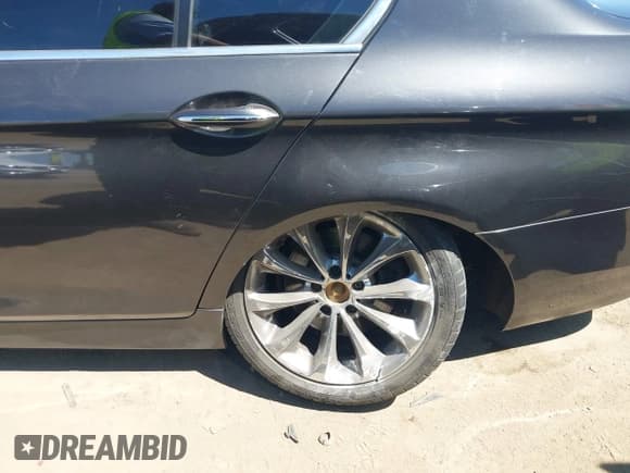 ✅ 2016 BMW 5 Series 528i • VIN: WBA5A5C57GG351431 • Lot: 43154218. Listed on IAAI with 92,182 mi. Free auction sales archive from the USA and detailed vehicle history report at DreamBid. Image 6.