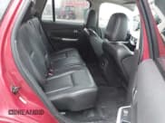 ✅ 2011 Ford Edge SEL • VIN: 2FMDK4JCXBBB15648 • Lot: 43773114. Wystawiony na IAAI z przebiegiem 104 998 mil. Bezpłatny archiwum sprzedaży aukcyjnych z USA i szczegółowy raport historii pojazdu na DreamBid. Zdjęcie 8.