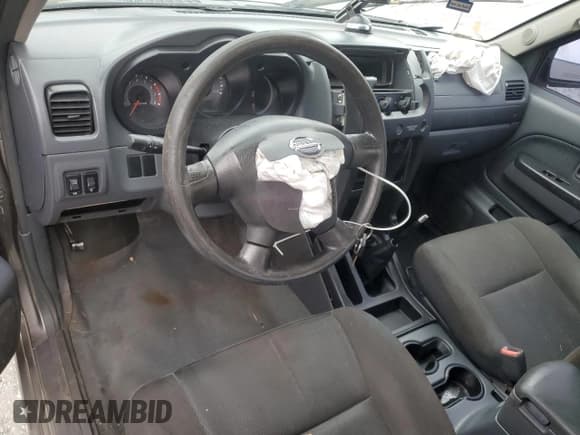 ✅ 2004 Nissan Frontier XE • VIN: 1N6DD26T24C421397 • Lot: 81784925. Wystawiony na Copart z przebiegiem 217 176 mil. Bezpłatny archiwum sprzedaży aukcyjnych z USA i szczegółowy raport historii pojazdu na DreamBid. Zdjęcie 8.