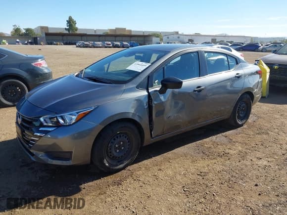✅ 2024 Nissan Versa S • VIN: 3N1CN8DV0RL909622 • Лот: 43860409. Опубликован ранее на IAAI с пробегом 23 730 миль. Бесплатный доступ к архиву аукционных продаж из США и подробный отчёт об истории автомобиля на DreamBid. Изображение 2.