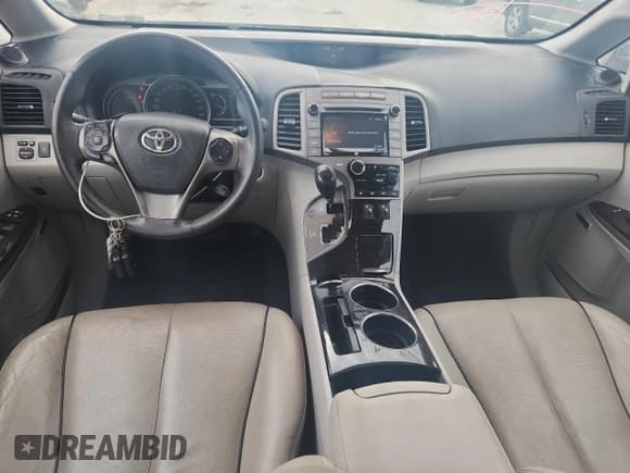 ✅ 2015 Toyota Venza XLE • VIN: 4T3ZK3BB2FU070993 • Lot: 81669325. Listed on Copart with 136,689 mi. Free auction sales archive from the USA and detailed vehicle history report at DreamBid. Image 8.