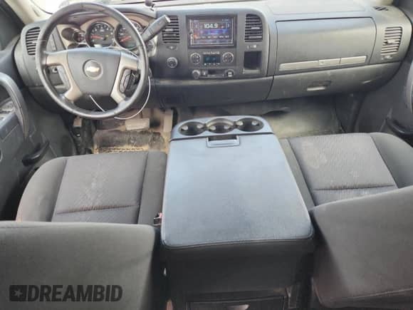 2013 Chevrolet Silverado 1500 LT с VIN 1GCRKSE79DZ291425, выставлен на аукционе Copart как лот 86638655 с пробегом 187 236 миль миль и Списание • Salvage title. История ставок и продаж доступна на DreamBid. Изображение 8.