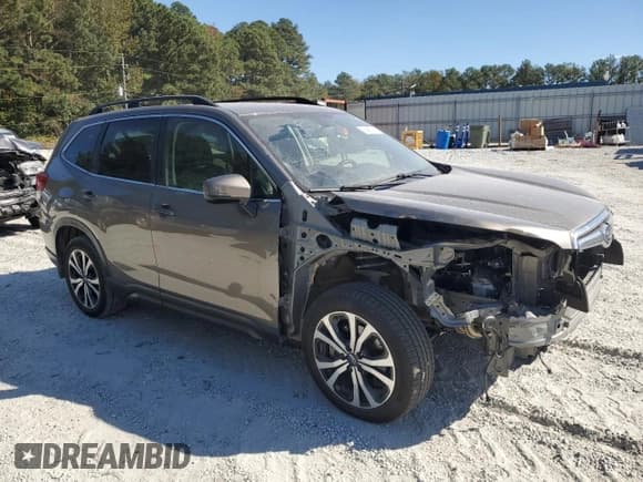 ✅ 2020 Subaru Forester Limited • VIN: JF2SKAUC1LH566463 • Lot: 89467455. Listed on Copart with 72,123 mi. Free auction sales archive from the USA and detailed vehicle history report at DreamBid. Image 4.