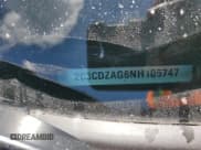 ✅ 2022 Dodge Challenger SXT • VIN: 2C3CDZAG6NH105747 • Lot: 64538513. Wystawiony na Copart z przebiegiem 22 779 mil. Bezpłatny archiwum sprzedaży aukcyjnych z USA i szczegółowy raport historii pojazdu na DreamBid. Zdjęcie 13.