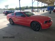 ✅ 2006 Ford Mustang GT Deluxe • VIN: 1ZVHT82H765260481 • Lot: 70352005. Wystawiony na Copart z przebiegiem 335 474 mil. Bezpłatny archiwum sprzedaży aukcyjnych z USA i szczegółowy raport historii pojazdu na DreamBid. Zdjęcie 4.