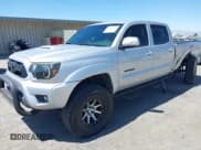 ✅ 2013 Toyota Tacoma • VIN: 3TMMU4FN2DM055326 • Lot: 42560152. Listed on IAAI with 198,406 mi. Free auction sales archive from the USA and detailed vehicle history report at DreamBid. Image 2.