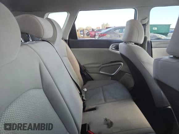 ✅ 2022 Kia Soul LX • VIN: KNDJ23AU7N7158562 • Лот: 90724125. Опубликован ранее на Copart с пробегом 62 659 миль. Бесплатный доступ к архиву аукционных продаж из США и подробный отчёт об истории автомобиля на DreamBid. Изображение 10.