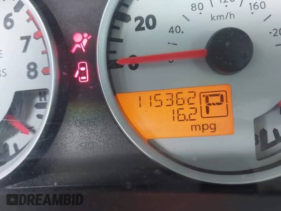 2014 Nissan Frontier Desert Runner z VIN 1N6AD0ER1EN768304, wystawiony jako IAAI lot #43281195 z przebiegiem 115 362 mil mil oraz . Historia ofert i sprzedaży dostępna na DreamBid. Obrazek 16.