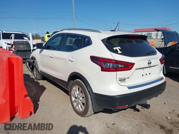 ✅ 2020 Nissan Rogue S • VIN: JN1BJ1CV9LW257231 • Lot: 43506155. Wystawiony na IAAI z przebiegiem 59 782 mil. Bezpłatny archiwum sprzedaży aukcyjnych z USA i szczegółowy raport historii pojazdu na DreamBid. Zdjęcie 14.
