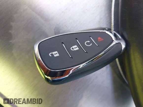 2018 Chevrolet Equinox LT с VIN 3GNAXUEU9JL332646, выставлен на аукционе IAAI как лот 42890763 с пробегом 142 195 миль миль и . История ставок и продаж доступна на DreamBid. Изображение 11.