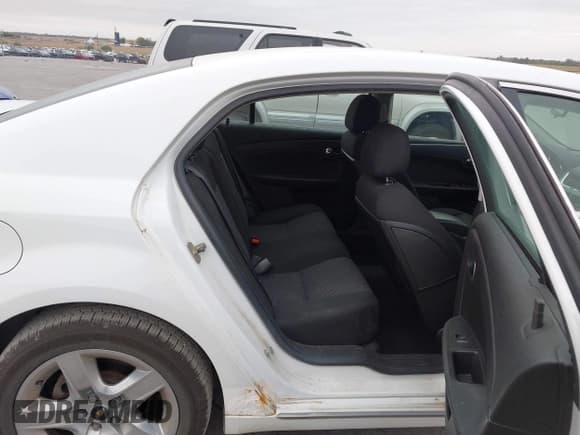 ✅ 2009 Chevrolet Malibu 1LT • VIN: 1G1ZH57B594273499 • Lot: 43488908. Listed on IAAI with 156,946 mi. Free auction sales archive from the USA and detailed vehicle history report at DreamBid. Image 8.