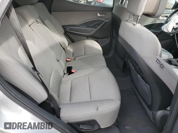 ✅ 2014 Hyundai Santa Fe • VIN: 5XYZTDLB1EG213379 • Lot: 90852805. Wystawiony na Copart z przebiegiem 186 044 mil. Bezpłatny archiwum sprzedaży aukcyjnych z USA i szczegółowy raport historii pojazdu na DreamBid. Zdjęcie 11.