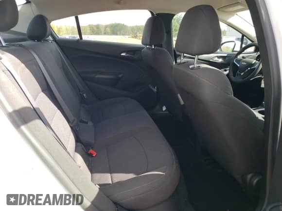 2017 Chevrolet Cruze LS z VIN 1G1BC5SM0H7133429, wystawiony jako Copart lot #82225725 z przebiegiem 161 844 mil mil oraz Szkoda całkowita • Salvage title. Historia ofert i sprzedaży dostępna na DreamBid. Obrazek 10.