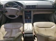 ✅ 1999 Mercedes-Benz S 320/430/500 • VIN: WDBGA43G2XA425539 • Lot: 67010675. Listed on Copart with 136,950 mi. Free auction sales archive from the USA and detailed vehicle history report at DreamBid. Image 8.