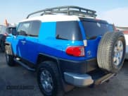 ✅ 2007 Toyota FJ Cruiser • VIN: JTEZU11FX70012327 • Lot: 43067702. Wystawiony na IAAI z przebiegiem 182 139 mil. Bezpłatny archiwum sprzedaży aukcyjnych z USA i szczegółowy raport historii pojazdu na DreamBid. Zdjęcie 3.