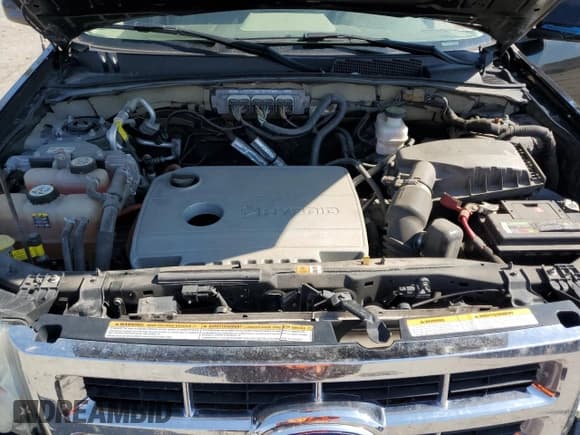 ✅ 2011 Ford Escape Hybrid • VIN: 1FMCU5K33BKB39483 • Lot: 81084655. Listed on Copart with 250,795 mi. Free auction sales archive from the USA and detailed vehicle history report at DreamBid. Image 12.