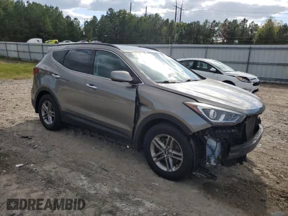 2017 Hyundai Santa Fe 2.4L with VIN 5XYZUDLBXHG430088, listed as a Copart auction lot 84552795 with 132,399 mi miles and Clean title. Bid and sale history available at DreamBid. Image 4.