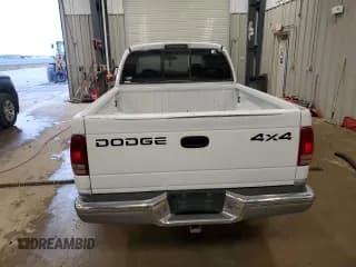 ✅ 2001 Dodge Dakota Sport • VIN: 1B7GG2AN91S197210 • Lot: 86139754. Wystawiony na Copart z przebiegiem 208 500 mil. Bezpłatny archiwum sprzedaży aukcyjnych z USA i szczegółowy raport historii pojazdu na DreamBid. Zdjęcie 6.
