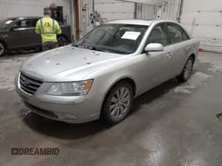 2009 Hyundai Sonata Limited with VIN 5NPEU46FX9H473014, listed as a IAAI auction lot 43481050 with 181,656 mi miles and . Bid and sale history available at DreamBid. Image 2.