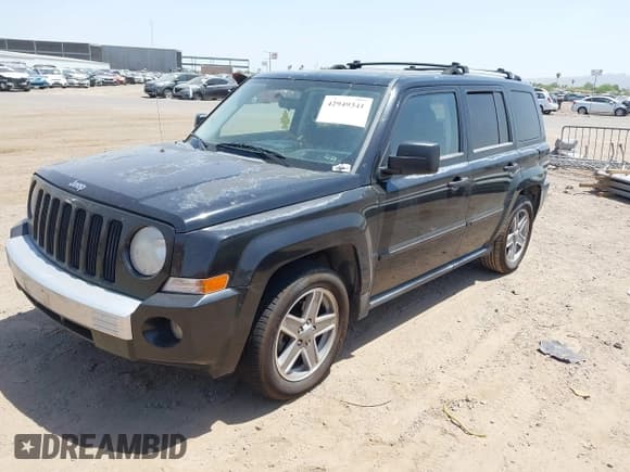 ✅ 2007 Jeep Patriot Limited • VIN: 1J8FT48W27D272448 • Lot: 42949341. Wystawiony na IAAI z przebiegiem 117 238 mil. Bezpłatny archiwum sprzedaży aukcyjnych z USA i szczegółowy raport historii pojazdu na DreamBid. Zdjęcie 2.