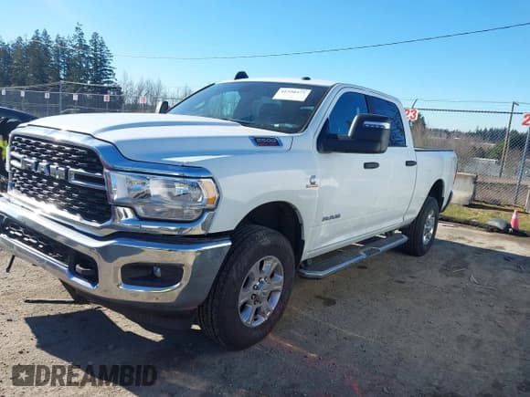 ✅ 2024 Ram 2500 Big Horn • VIN: 3C6UR5DL4RG303436 • Lot: 41550373. Listed on IAAI with 18,075 mi. Free auction sales archive from the USA and detailed vehicle history report at DreamBid. Image 17.