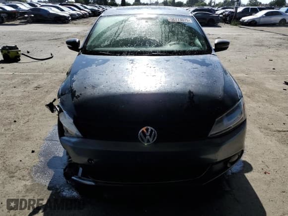 ✅ 2013 Volkswagen Jetta SE • VIN: 3VWDP7AJ8DM364387 • Lot: 58773075. Wystawiony na Copart z przebiegiem 188 116 mil. Bezpłatny archiwum sprzedaży aukcyjnych z USA i szczegółowy raport historii pojazdu na DreamBid. Zdjęcie 5.