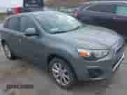 2014 Mitsubishi Outlander ES z VIN 4A4AR3AU4EE024432, wystawiony jako IAAI lot #43527690 z przebiegiem 127 659 mil mil oraz . Historia ofert i sprzedaży dostępna na DreamBid. Obrazek 1.