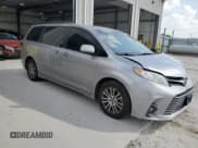 ✅ 2018 Toyota Sienna XLE Auto Access Seat • VIN: 5TDYZ3DC2JS939132 • Lot: 81111245. Listed on Copart with 102,220 mi. Free auction sales archive from the USA and detailed vehicle history report at DreamBid. Image 4.