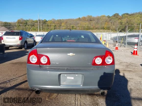 ✅ 2009 Chevrolet Malibu LTZ • VIN: 1G1ZK577X94247073 • Lot: 43518060. Listed on IAAI with 137,403 mi. Free auction sales archive from the USA and detailed vehicle history report at DreamBid. Image 17.