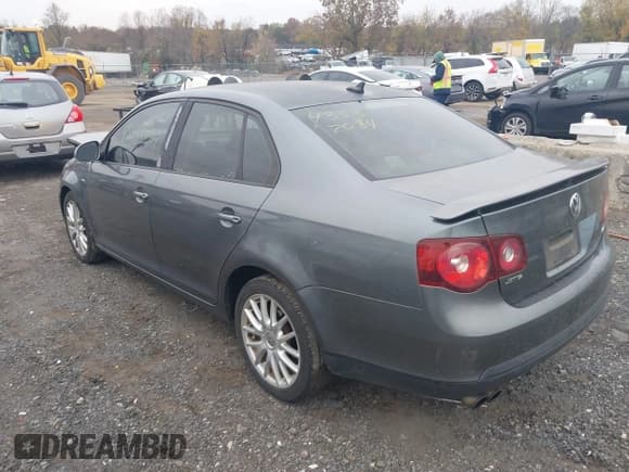 ✅ 2009 Volkswagen Jetta Wolfsburg Edition • VIN: 3VWRJ71K39M044871 • Лот: 43532084. Опубликован ранее на IAAI с пробегом 177 476 миль. Бесплатный доступ к архиву аукционных продаж из США и подробный отчёт об истории автомобиля на DreamBid. Изображение 3.