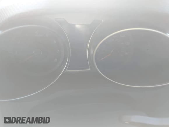 ✅ 2014 Hyundai Veloster • VIN: KMHTC6AD1EU192968 • Lot: 43274006. Wystawiony na IAAI z przebiegiem Nie podano. Bezpłatny archiwum sprzedaży aukcyjnych z USA i szczegółowy raport historii pojazdu na DreamBid. Zdjęcie 7.