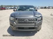 ✅ 2023 Nissan Frontier SV • VIN: 1N6ED1EJ9PN662851 • Lot: 52243205. Wystawiony na Copart z przebiegiem 48 708 mil. Bezpłatny archiwum sprzedaży aukcyjnych z USA i szczegółowy raport historii pojazdu na DreamBid. Zdjęcie 5.