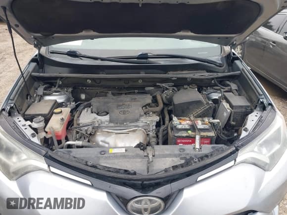 ✅ 2017 Toyota RAV4 XLE • VIN: 2T3WFREV7HW368488 • Lot: 41579590. Wystawiony na IAAI z przebiegiem 100 196 mil. Bezpłatny archiwum sprzedaży aukcyjnych z USA i szczegółowy raport historii pojazdu na DreamBid. Zdjęcie 10.