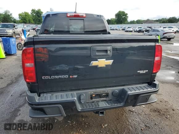 2020 Chevrolet Colorado 2WD Z71 z VIN 1GCGSDEN7L1159813, wystawiony jako Copart lot #58578095 z przebiegiem 50 076 mil mil oraz Szkoda całkowita • Salvage title. Historia ofert i sprzedaży dostępna na DreamBid. Obrazek 6.