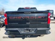 ✅ 2023 Chevrolet Silverado 1500 Custom Trail Boss • VIN: 3GCPDCEK2PG137008 • Lot: 41492242. Wystawiony na IAAI z przebiegiem 13 264 mil. Bezpłatny archiwum sprzedaży aukcyjnych z USA i szczegółowy raport historii pojazdu na DreamBid. Zdjęcie 17.