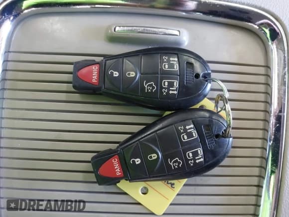 ✅ 2013 Dodge Grand Caravan SXT • VIN: 2C4RDGCG4DR618446 • Лот: 43319450. Опубликован ранее на IAAI с пробегом 171 089 миль. Бесплатный доступ к архиву аукционных продаж из США и подробный отчёт об истории автомобиля на DreamBid. Изображение 11.