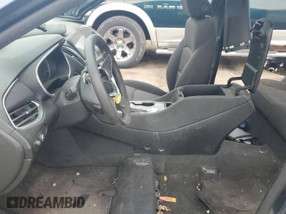 ✅ 2019 Chevrolet Malibu LT • VIN: 1G1ZD5ST6KF105795 • Лот: 91444785. Опубликован ранее на Copart с пробегом Не указан. Бесплатный доступ к архиву аукционных продаж из США и подробный отчёт об истории автомобиля на DreamBid. Изображение 7.