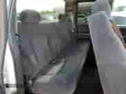 2001 Chevrolet Silverado 1500 LT z VIN 1GCEC19T61Z196121, wystawiony jako Copart lot #52824795 z przebiegiem 201 224 mil mil oraz Szkoda całkowita • Salvage title. Historia ofert i sprzedaży dostępna na DreamBid. Obrazek 10.