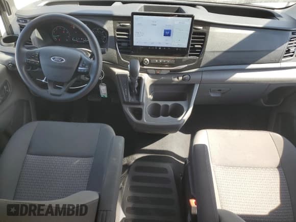 ✅ 2024 Ford Transit Passenger XLT • VIN: 1FBAX2Y83RKA17452 • Лот: 90805775. Опубликован ранее на Copart с пробегом 39 488 миль. Бесплатный доступ к архиву аукционных продаж из США и подробный отчёт об истории автомобиля на DreamBid. Изображение 8.